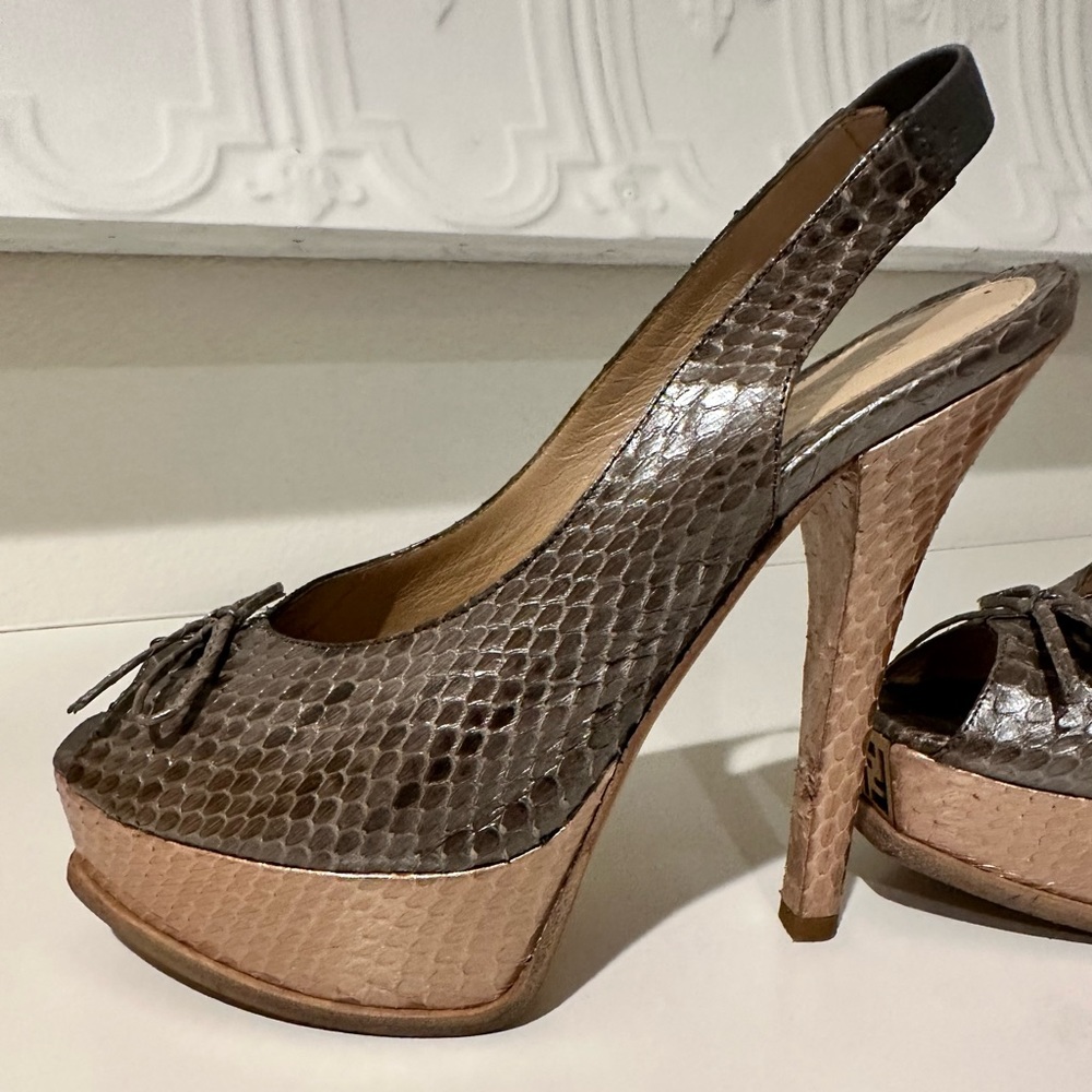Fendi Python Slingback Pumps. Spuntata Colubro Pe… - image 6